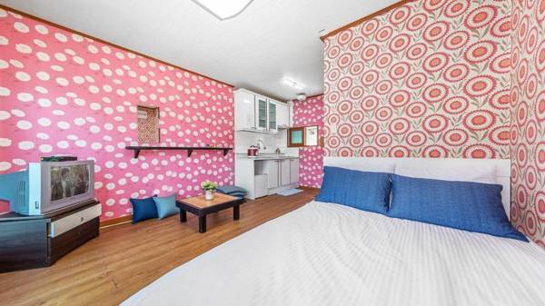 Yangyang hwansangeui seong pension