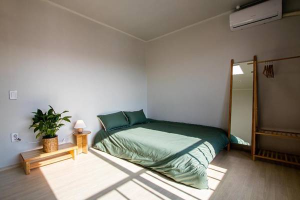 Yangyang Stay in Bricks