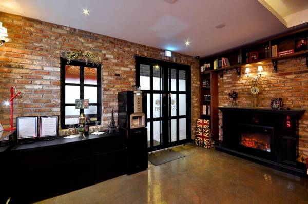 February Boutique Hotel Apsan