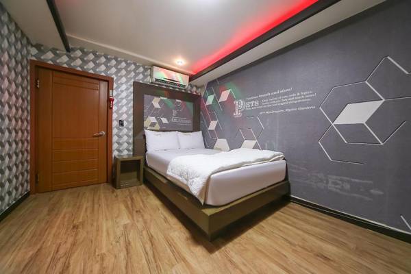 Daegu Gyeongbuk University Shwil