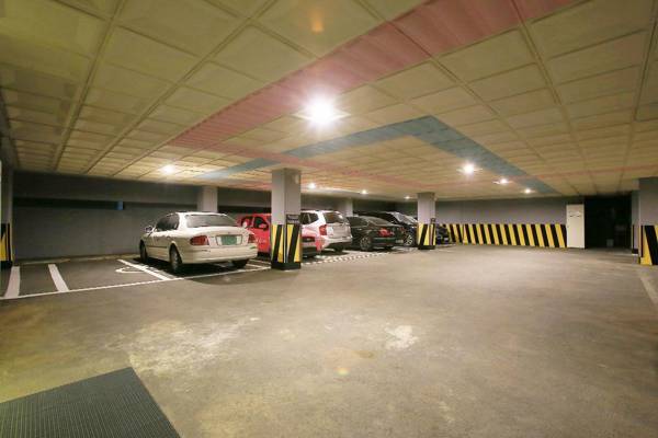 Suwon City Hall Station La Mer