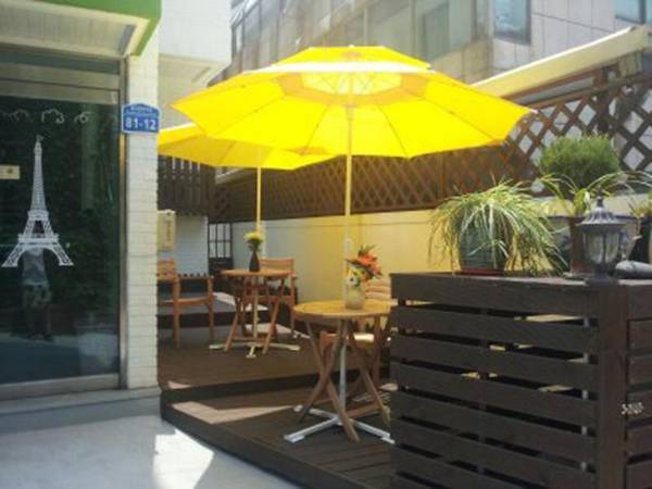 Family & Friends House