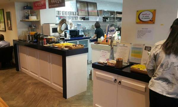 Myeongdong Mom House