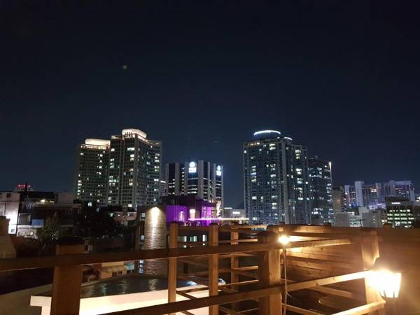 Crib 49 Guesthouse - Foreigner only