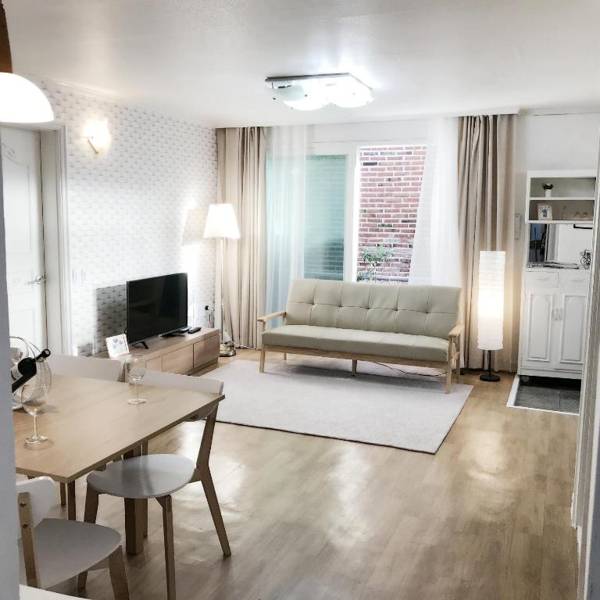 Hongdae Zoe Three Room House