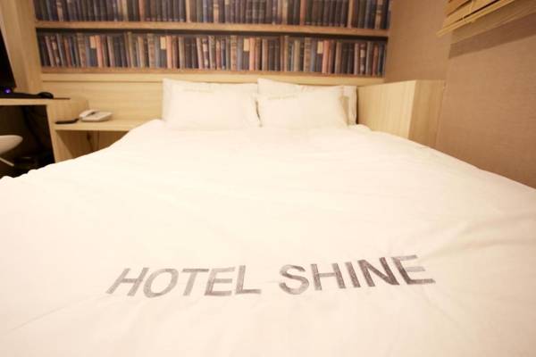 Shine Hotel