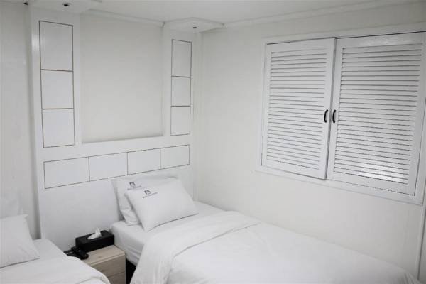 MUST STAY HOTEL (HAN RIVER)