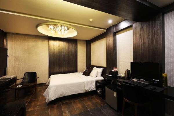 Hip Hotel Sinchon