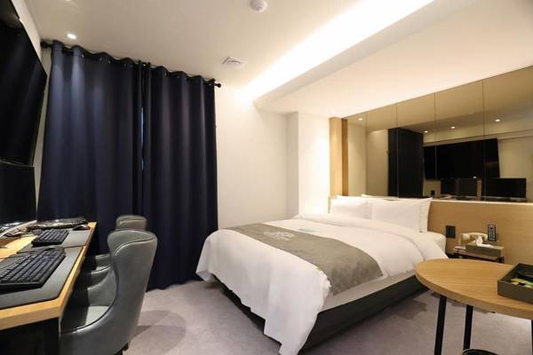 Doksan Hotel In Cafe