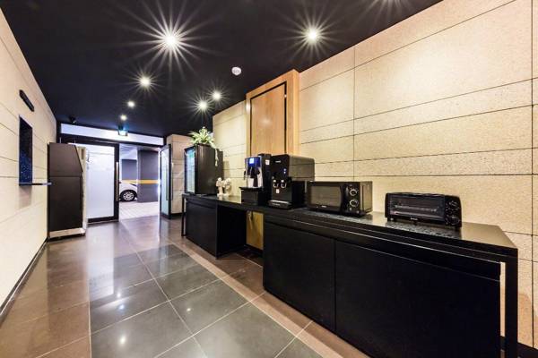 Seolleung Bed Station