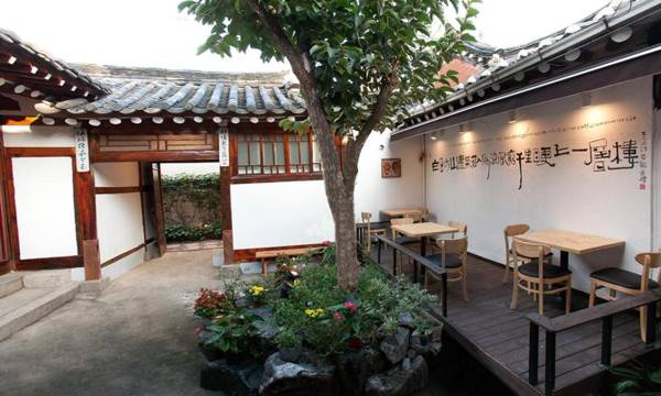 jonglo mokkoji guesthouse