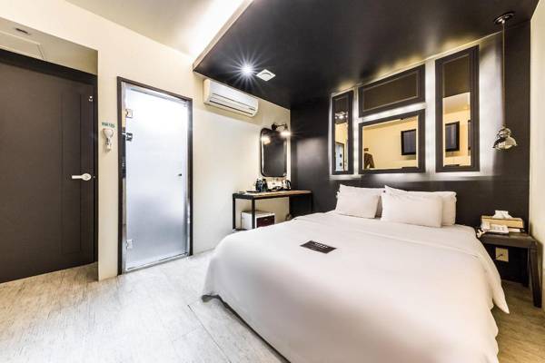 Achasan Station W Hotel