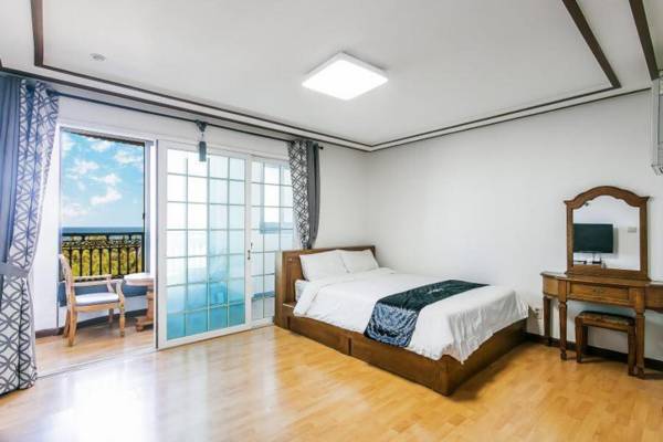 Jeju Badapoongkyeong Pension