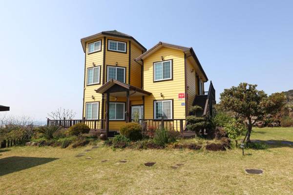 Hue in Aewol Pension