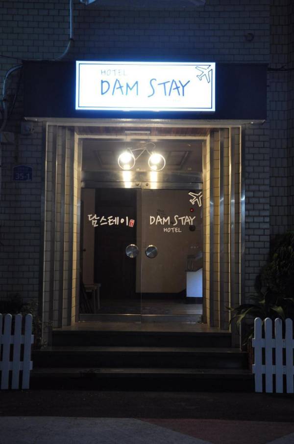 Dam Stay Hotel