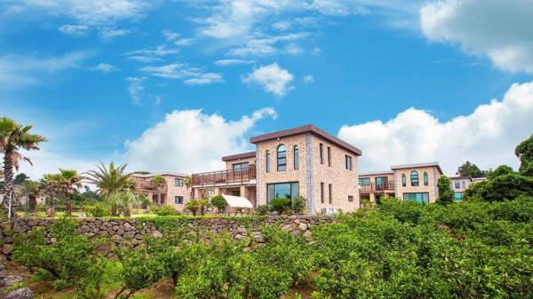 Seogwipo Sungsan Golden Village Pension