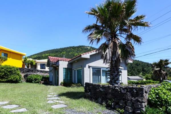 Jeju Jongdalni Hydrangea Pension