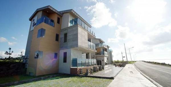 Pension Jeju picnic story