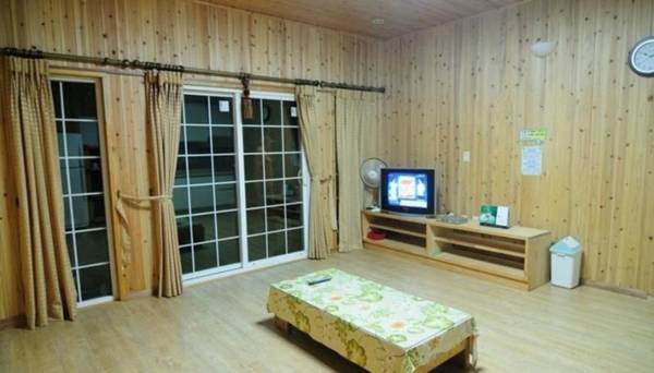 Seogwipo Sannaedeul Pension