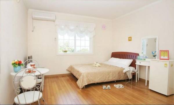 Jeju Palm Hills Pension