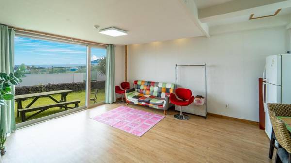 Seogwipo Geora Pension