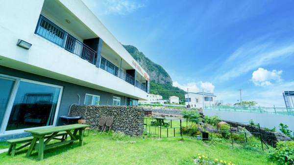 Seogwipo Geora Pension