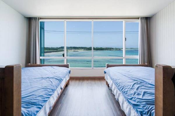 Jeju Iyagi Byeolbang Pension