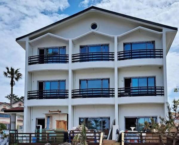 Jeju Aewol The Pension