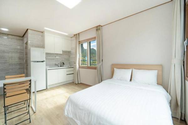 Jeju Gwaneumsa ganeun gil Pension