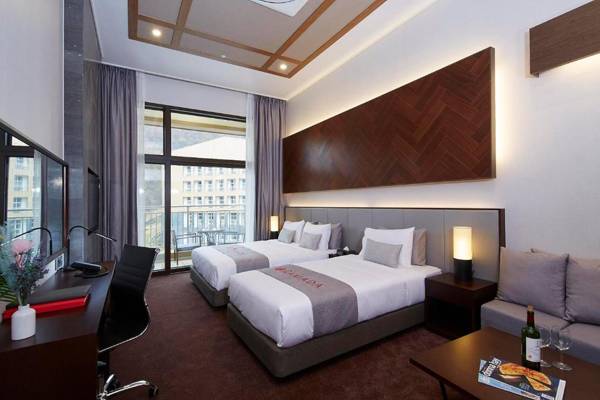 Workspace - Pyeongchang Ramada Hotel & Suite by Wyndham