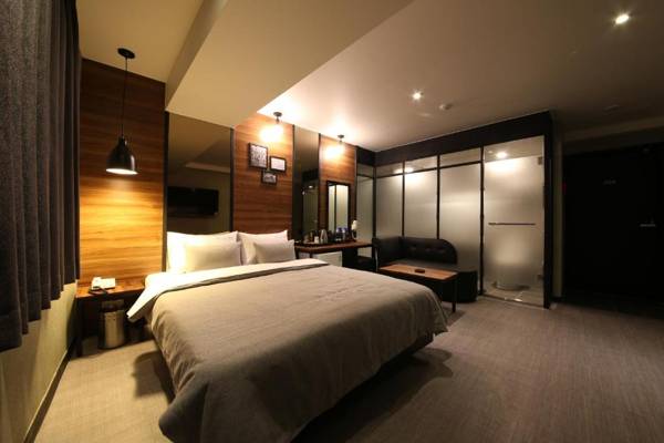 The Last Hotel Nampo