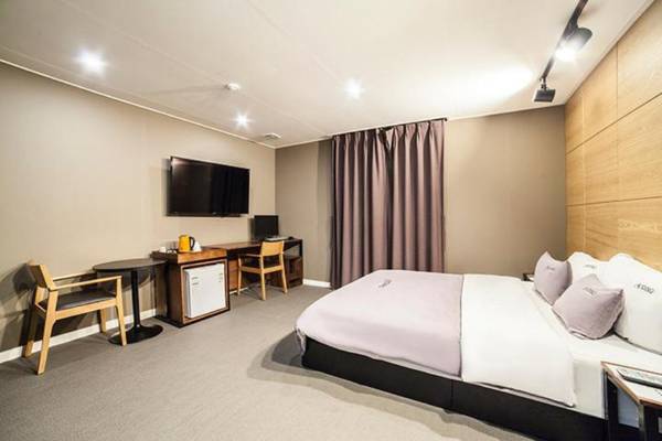 Busan Station Dino Hotel