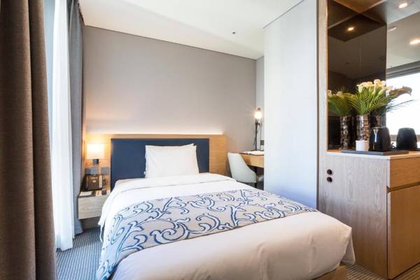 Centum Premier Hotel