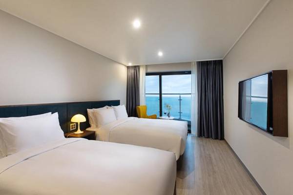 Youngmu Parade Hotel