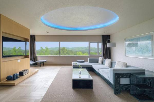 The Suites Hotel Gyeongju