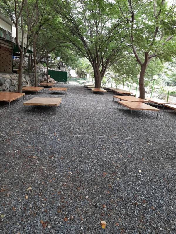 People with good mountains