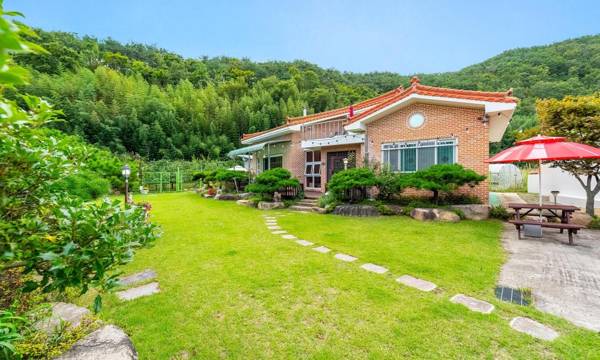 Kyeongju The Hue Pool Villa