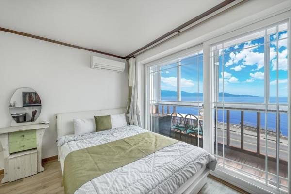 Ganghwa Haeeorem Pension