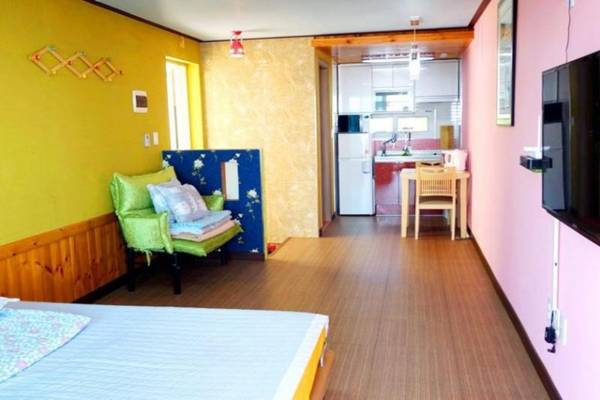 Ganghwado Sunset Beach Pension