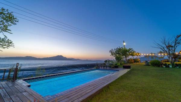 Ganghwa badajeongwon pension