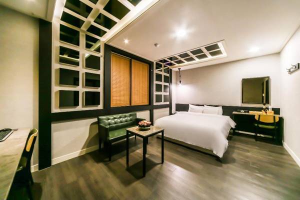 Changwon Paryongdong Soo