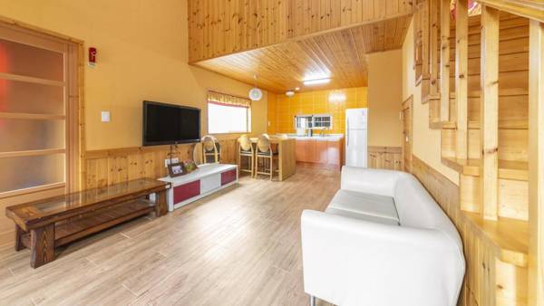 Pocheon Aleumdaun Pension