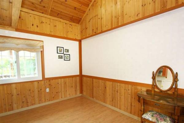 Pyeongchang Yasaenghwa Theme Pension