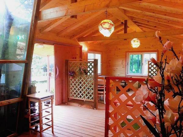 Yangyang Salmon Village Pension