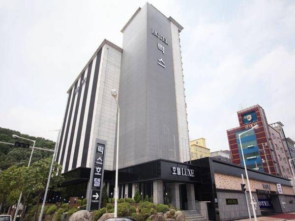 Luxe Hotel
