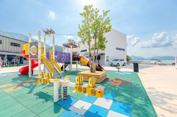 Tongyoung Beclassy Kids Poolvilla