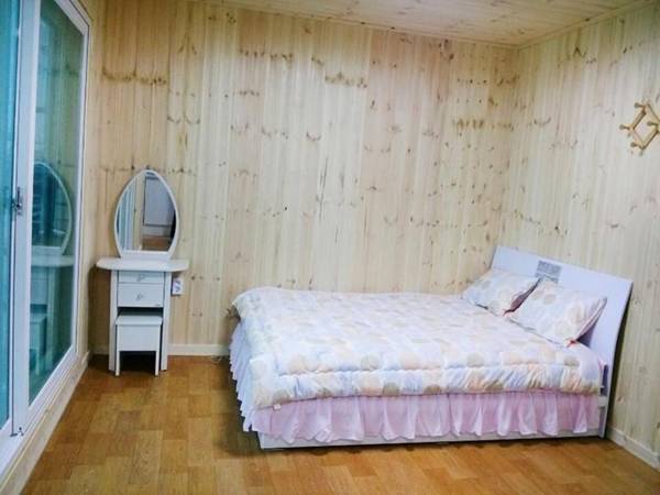 Muju Sandeul Pension