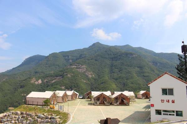 Muju ppalgang chima resort glamping