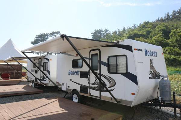 Taean Mom-villagee Caravane