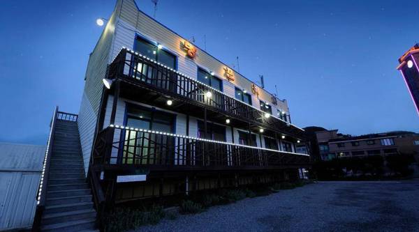 anmyeondo/taean bangpobadapensyeon